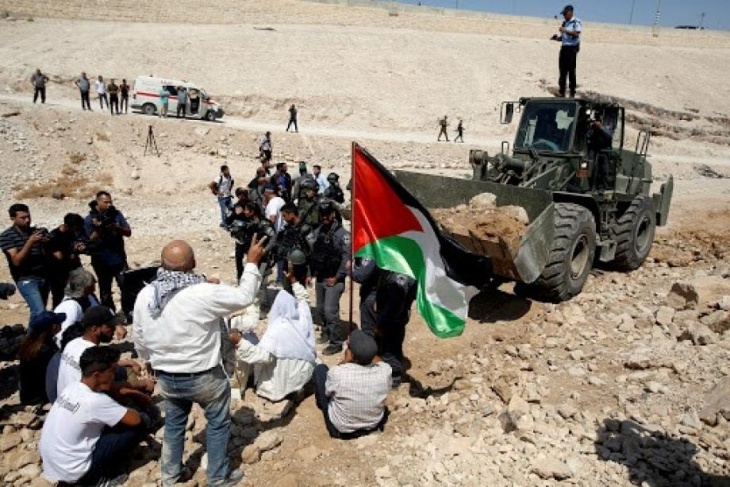Palestinians Protest in Khan Al-Ahmar Against Israeli Calls to Evict It