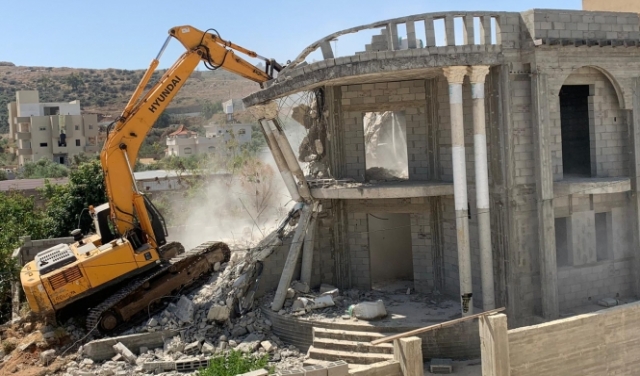 Israeli Occupation had Palestinian Citizen Self-demolish his Home