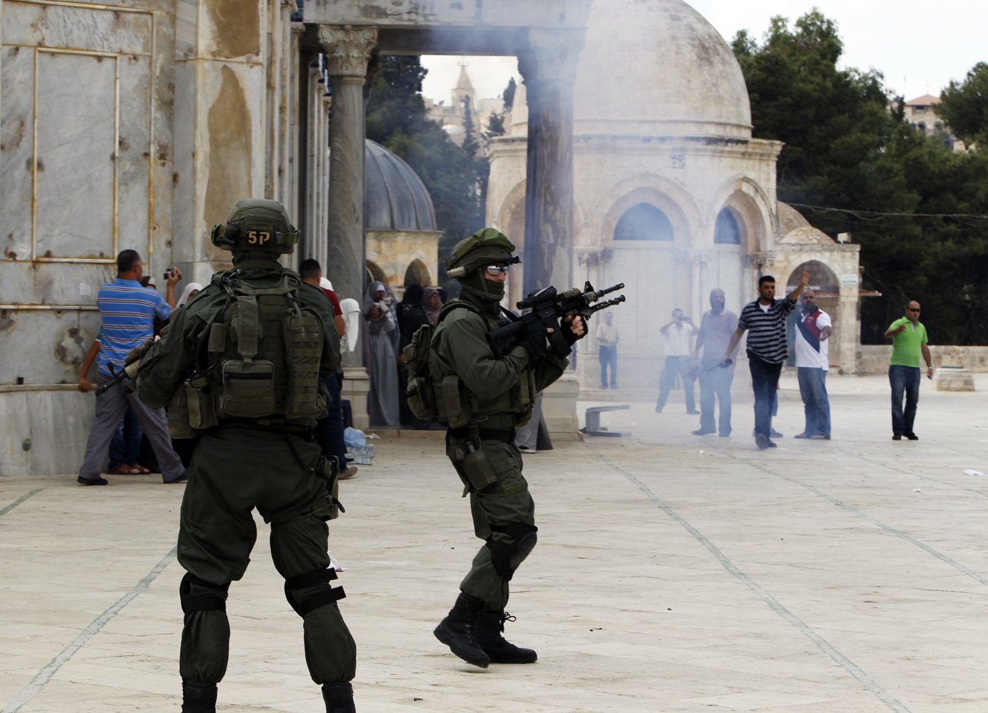 Israeli Occupation to Conduct Israeli Maneuver of Massive Storming of Al-Aqsa