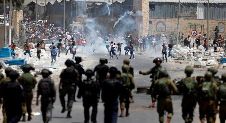 Israeli occupation forces injured dozens of Palestinians after attacking several protests in the occupied West Bank cities of Ramallah and Hebron, on Friday afternoon, February 24.