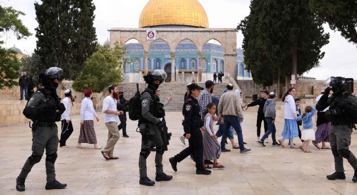 Right-wing Israeli settlers and 'Temple Mount' groups called for mass raids of Al-Al-Aqsa Mosque starting next April