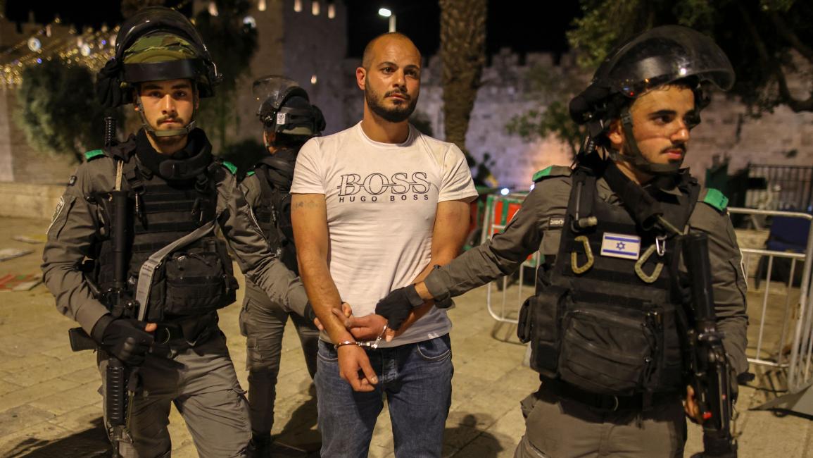Israeli Occupation forces detain 6 Palestinians in West Bank