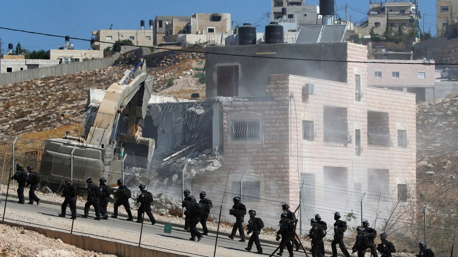 Israeli Occupation Approves Demolition of 3 Palestinian Homes in the West Bank, Jerusalem.