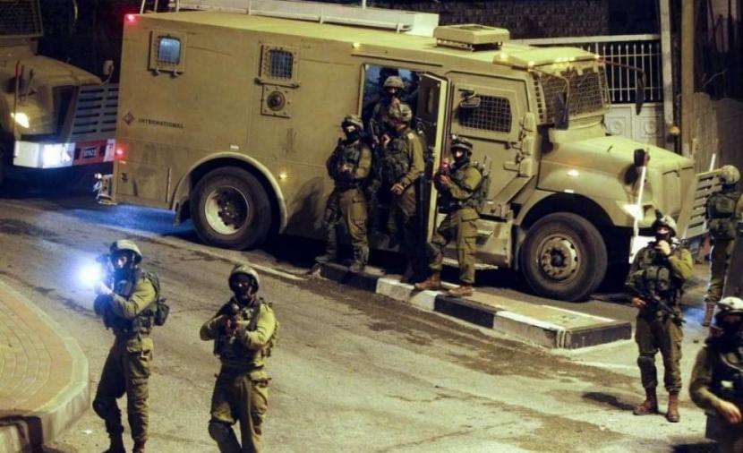 Israeli occupation forces IOF kidnapped 9 Palestinians after raiding different parts of the occupied West Bank