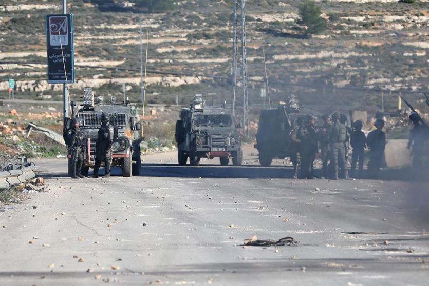 Israeli Occupation Forces Detain Palestinian Citizens in West Bank