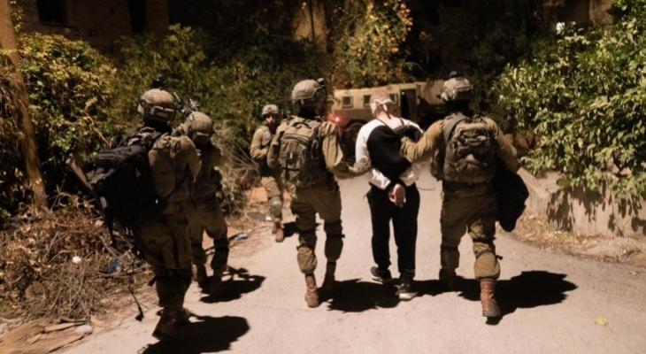 IOF Detain Palestinian Citizens in Occupied West Bank, Jerusalem