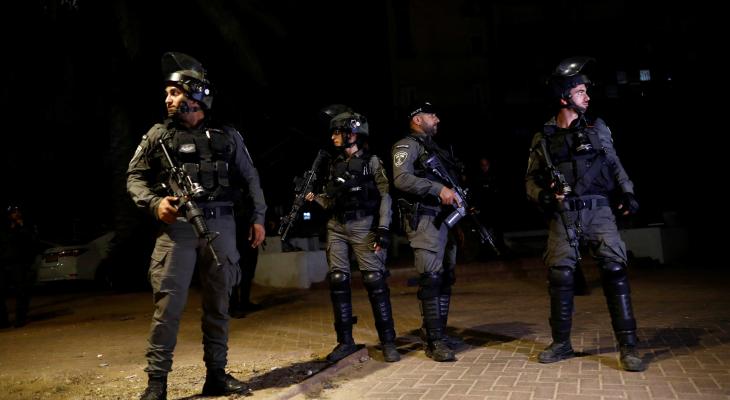 Israeli occupation forces kidnapped 25 Palestinians during military raids in the occupied West Bank and Jerusalem.