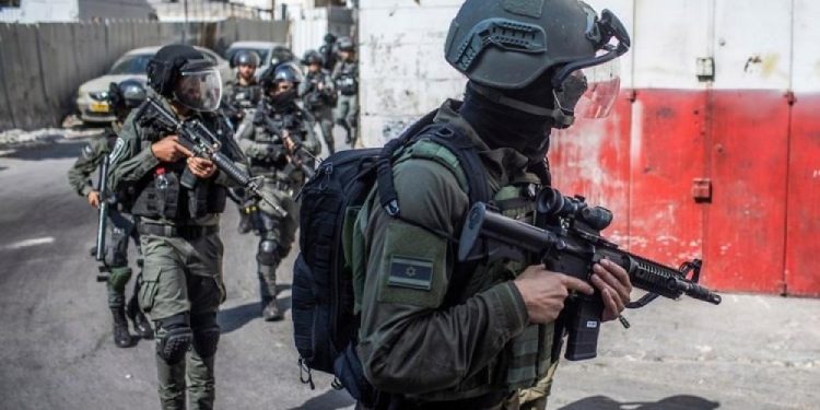 Israeli occupation forces stormed on Monday, September 4, Deir Ebzi village in the occupied West Bank city of Ramallah, sparking violent confrontations with