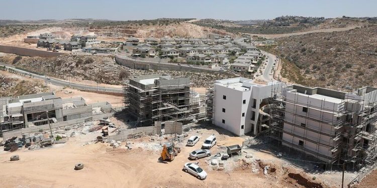 In a move that has raised eyebrows and deepened tensions, the extremist Israeli government and ultra-Orthodox organizations are reportedly collaborating in an unprecedented manner to escalate settlement projects in the West Bank