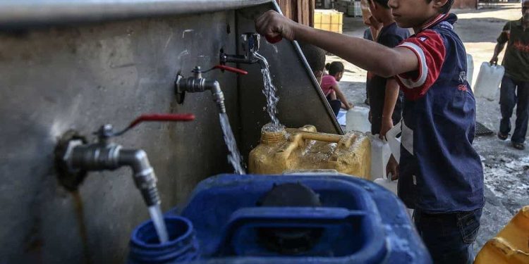 Palestinians living in the occupied West Bank are facing a severe water crisis as the Israeli occupation controls most of the territory’s water resources and supplies them unevenly to Jewish settlements and Palestinian towns and villages.