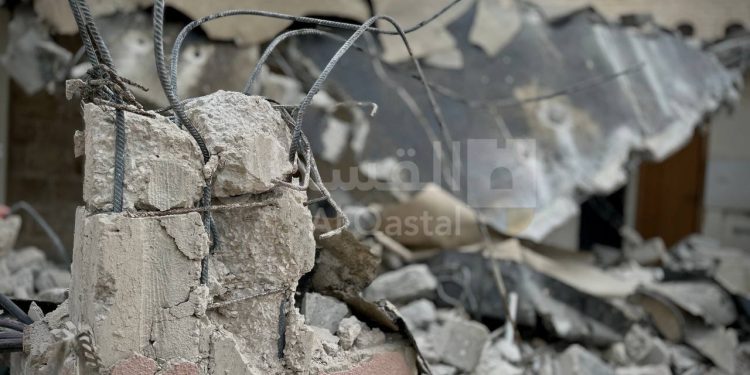 Israeli Forces Compel Palestinian to Self-Demolish His House in Occupied Jerusalem