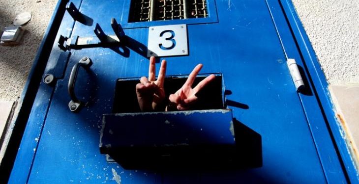 Some 1000 Palestinian Detainees in Israeli Jails to Start Massive Hunger Strike