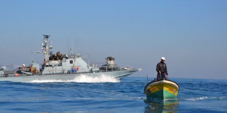 Israeli Navy Targets Palestinian Fishing Boats off Gaza Coast