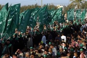 Palestinians celebrates Hamas win in 2006