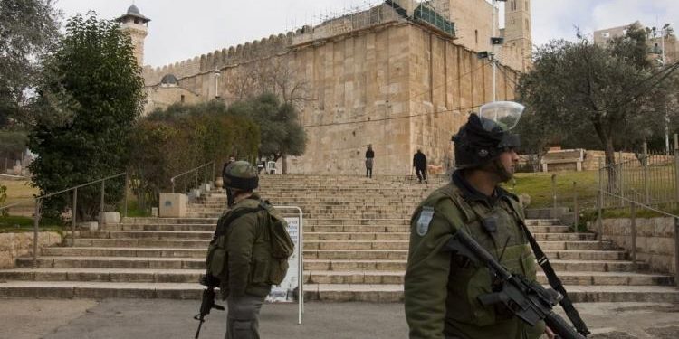 ‘Israel’ Seals off Al-Ibrahimi Mosque Due to Jewish Holidays