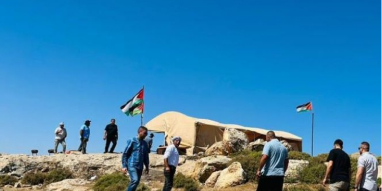 Israeli Troops Rampage Through Deir Dibwan, Destroy Palestinian Activists' Ten