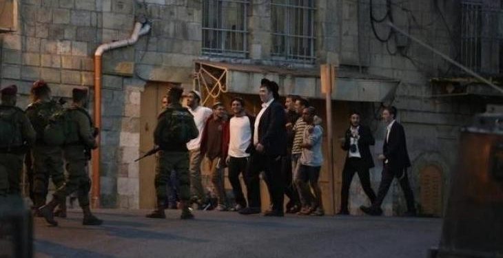 Occupation-Backed Settlers Storm Hebron, Threaten Palestinian Lives and Properties