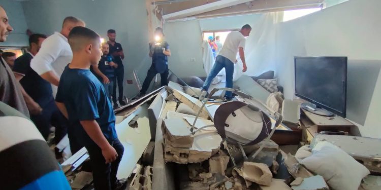 Israeli Troops Kill Palestinian, Wound 3 Others in Tubas Raid