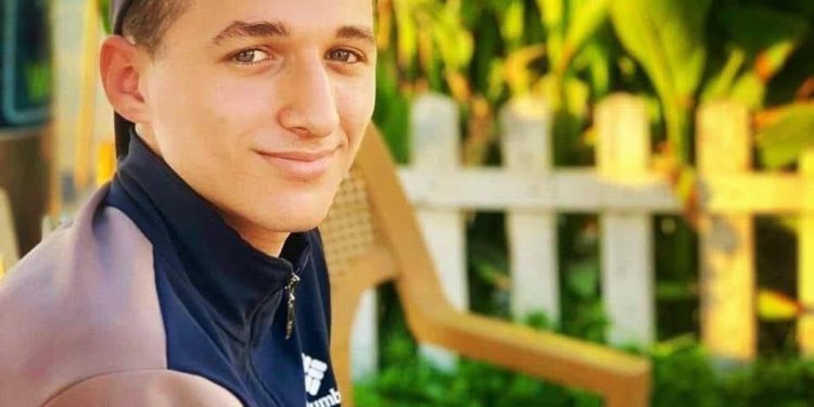 Israeli Forces Kill Palestinian at Gaza Fence