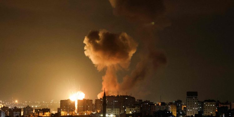 Israeli Airstrikes Hit Palestinian Observation Post in Gaza