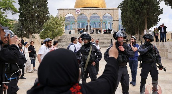 Six Jerusalemites Handed Expulsion Orders from Al-Aqsa