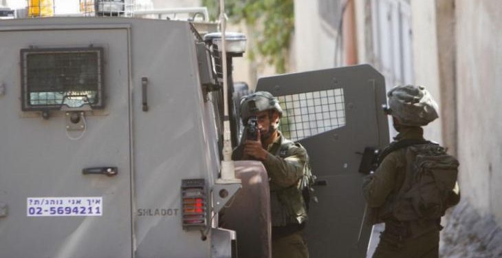 Israeli Forces Arrest 18 Palestinians from the West Bank, Jerusalem
