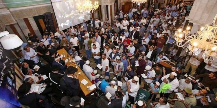 Israeli occupation decided Monday, October 2nd, 2023, to seal off the archaeological Al-Ibrahimi Mosque in the West Bank city of Hebron for two successive days citing celebrations of Jewish holidays as a pretext.