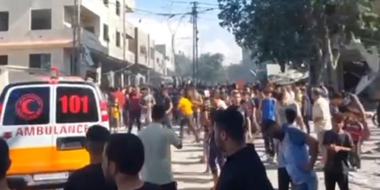 Israeli Airstrikes Wipe out Residential Square in Khan Younis