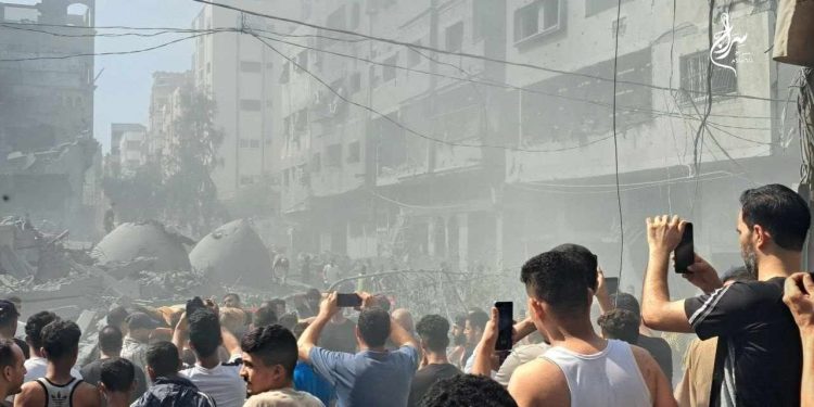 Israeli Warplanes Destroy Al-Susi Mosque, 10 Palestinians Killed