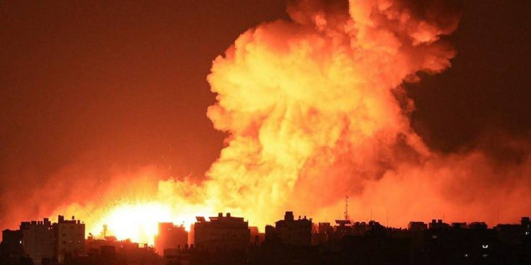 Israeli Occupation Commits New Massacre: 11 Civilians Killed in Bombing of Family Home