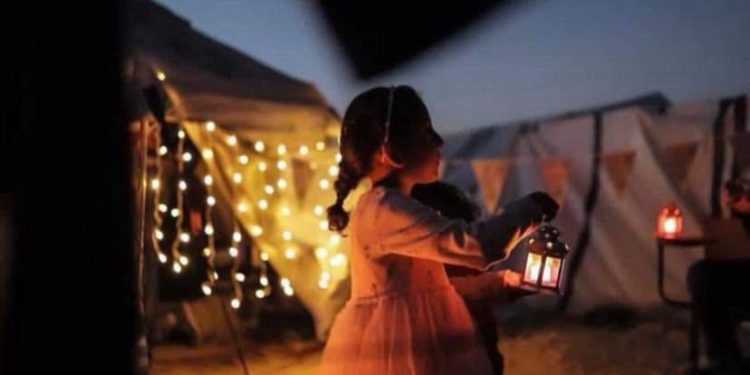 Palestinians Prepare for Ramadan in Gaza’s War Shadow