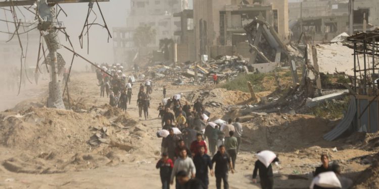 Israeli Troops Open Fire at Palestinians Collecting Aid in Gaza ‘Flour Massacre’