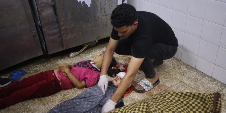 Israeli Airstrikes in Gaza Result in Civilian Casualties