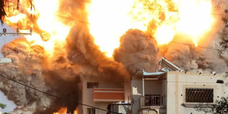 New Massacre in Deir Al-Balah Amid Heavy Bombing in Al-Burei