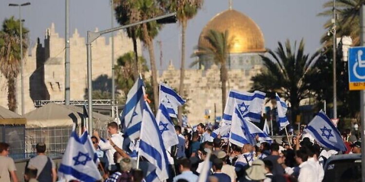 Hamas: Flag March Signals Israel’s Fascism