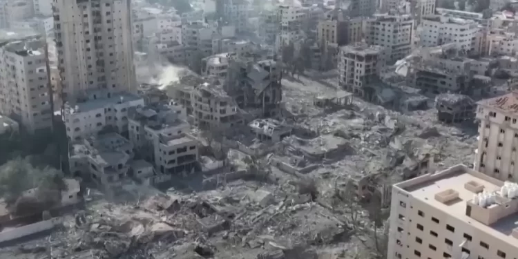 Environmental Cost of Gaza War Exceeds Emissions of 135 Countries