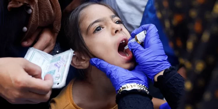 +355,000 Gaza Children Vaccinated Against Polio, UNRWA Says