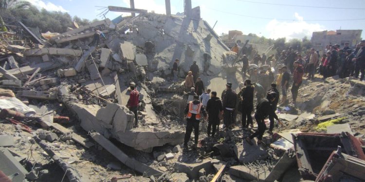 PCDS Calls for Providing Displaced Gazans with Caravans Amid Rainy Weather