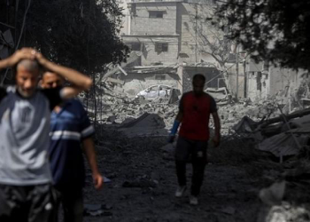 New Israeli Airstrikes Claim Lives of Civilians in Central Gaza Refugee Camp
