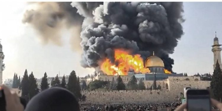 Israeli Group’s Video of Al-Aqsa Mosque on Fire Sparkes Outrage 
