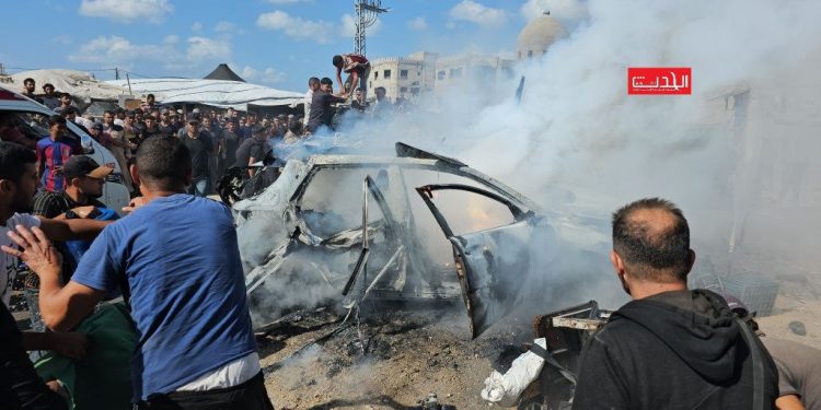 12 Palestinians killed in displacement tent attack