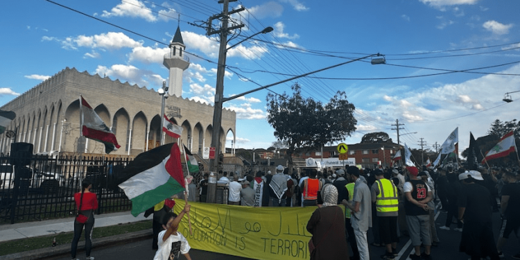 Australia Cancels Visa of Pro-Palestine Academic over Praising Al-Aqsa Flood
