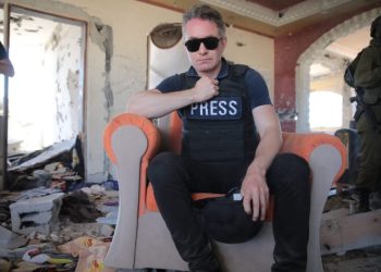 British Journalist Faces Backlash for Sitting on Yahya Sinwar’s Chair