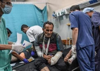 Israeli Forces Block Aid to Besieged Gaza Hospital, Patients Starving
