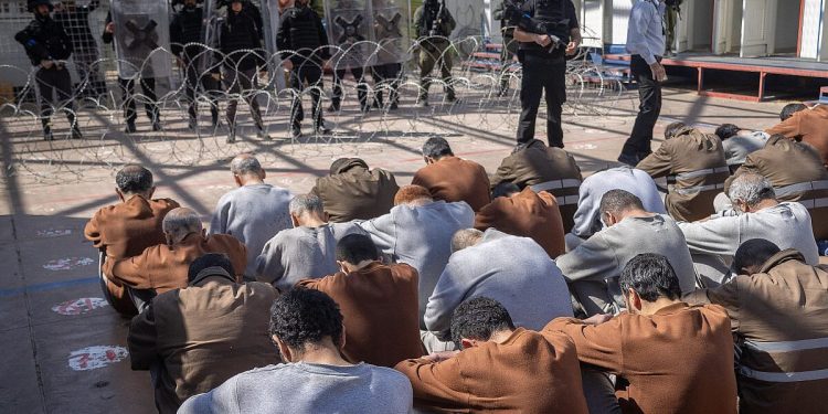 Amid reports of systematic torture, 2 Palestinian prisoners die in Israeli custody