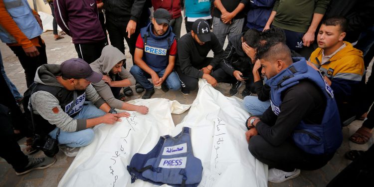 The death toll of journalists in Gaza rises to 190