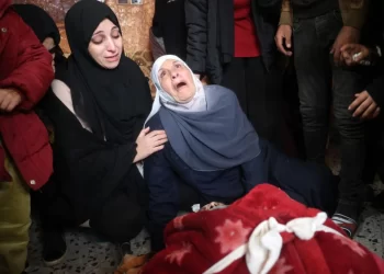 Israeli airstrike in Jabalia kills and injures dozens of people