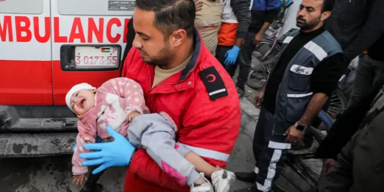 Israeli attacks on Gaza shelters kill 20 people