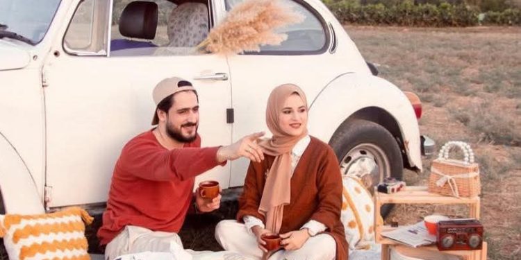 Israeli Strike Kills Palestinian Artist and Husband on Christmas Day