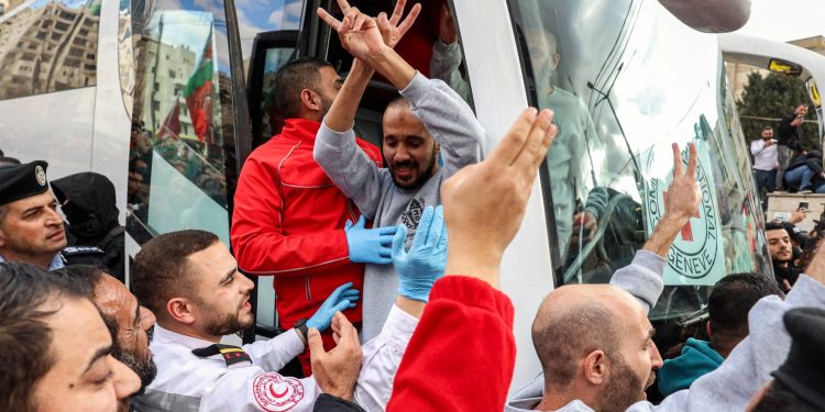 Third Gaza swap: 3 Israelis released in exchange for 110 Palestinian prisoners, including 30 children